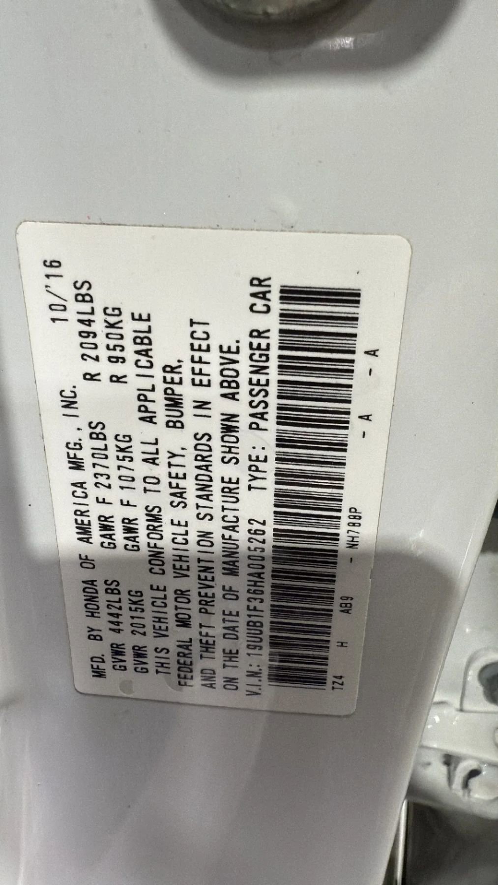 Used 2017 Acura TLX FWD image 31