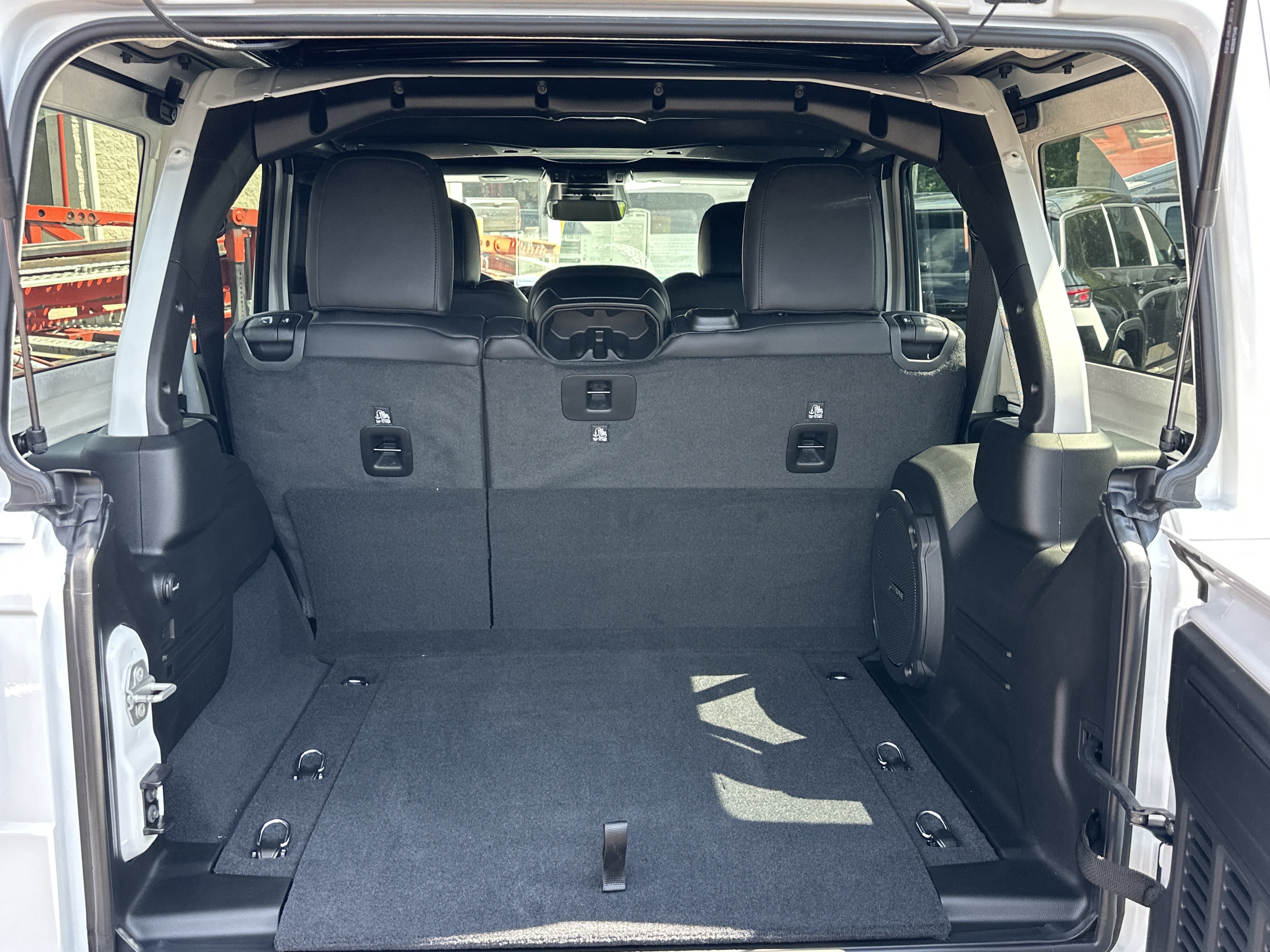 New 2027 Jeep Wrangler Unlimited Sahara AWD/4WD image 14