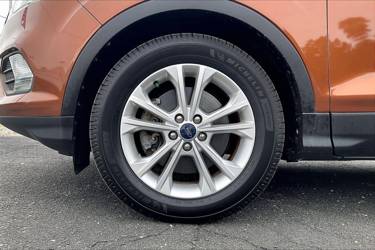 Used 2017 Ford Escape SE AWD/4WD image 9
