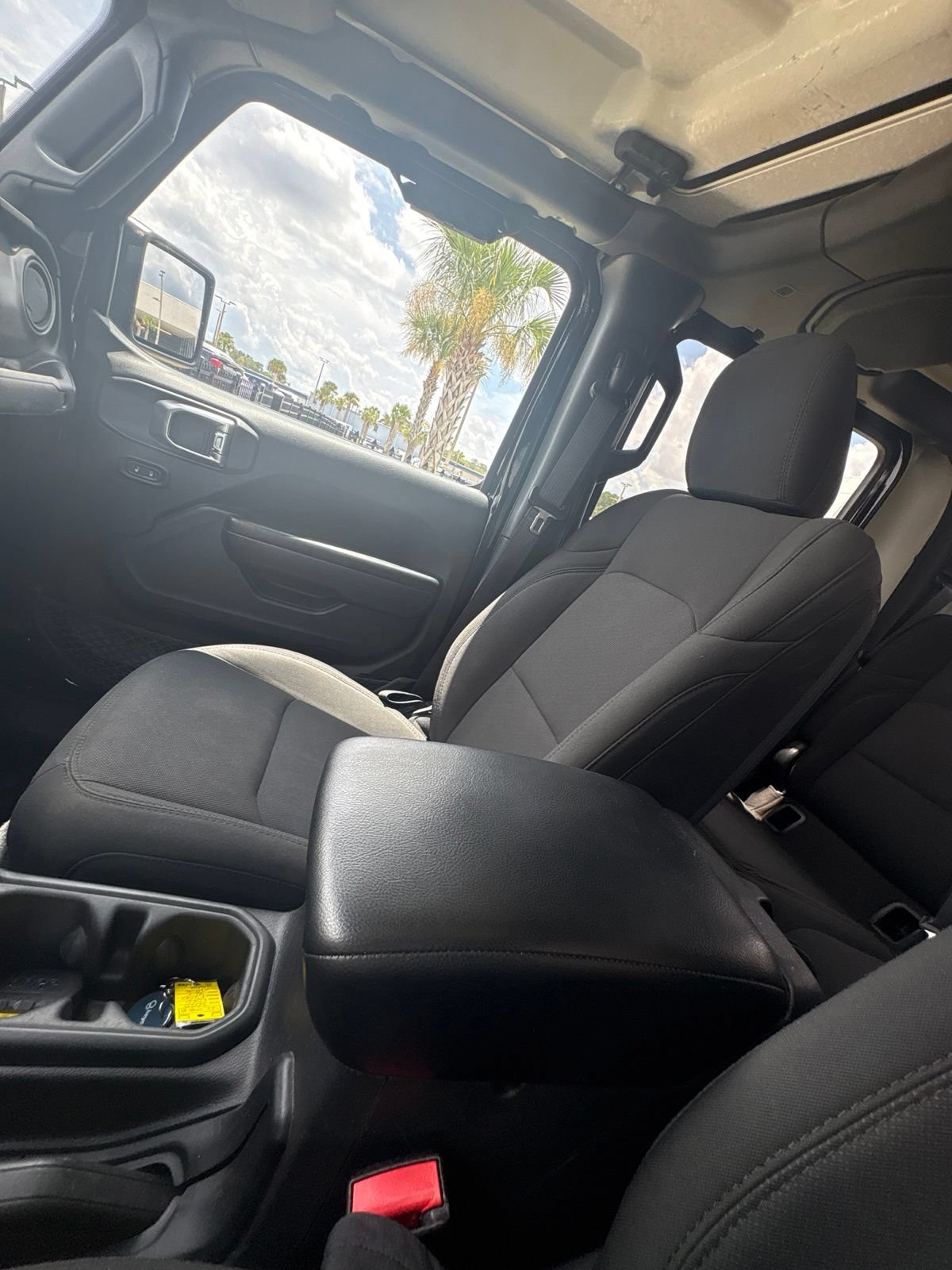 Used 2023 Jeep Gladiator Sport AWD/4WD image 28