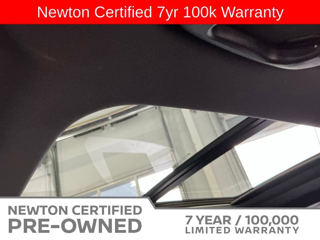 Used 2023 Chevrolet TrailBlazer RS w/ Sun and Liftgate Package FWD image 5
