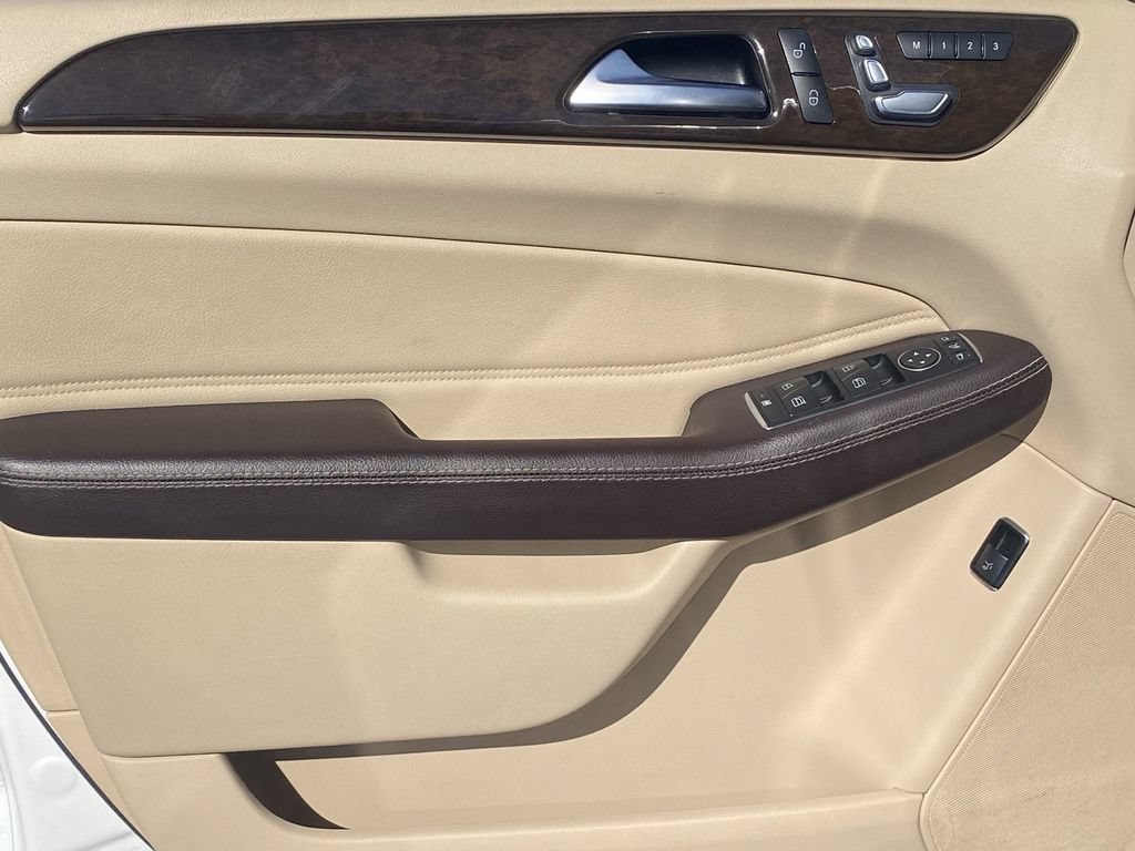 Used 2016 Mercedes-Benz GLE 350 w/ Premium Package image 21