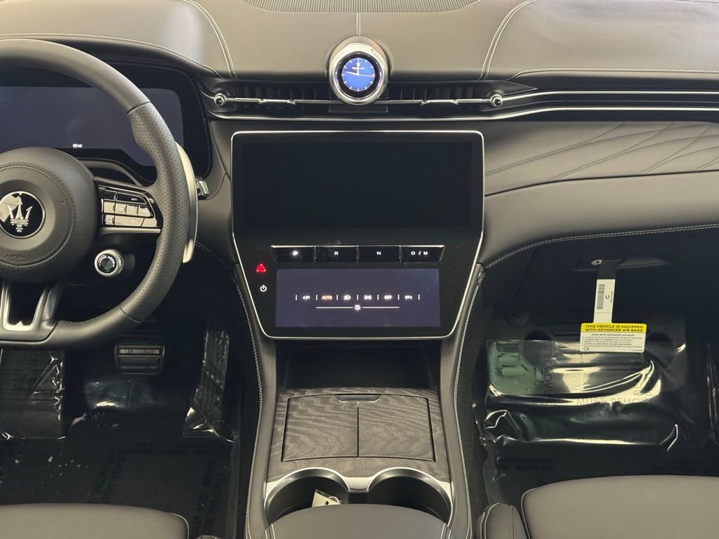 New 2025 Maserati Grecale GT image 19