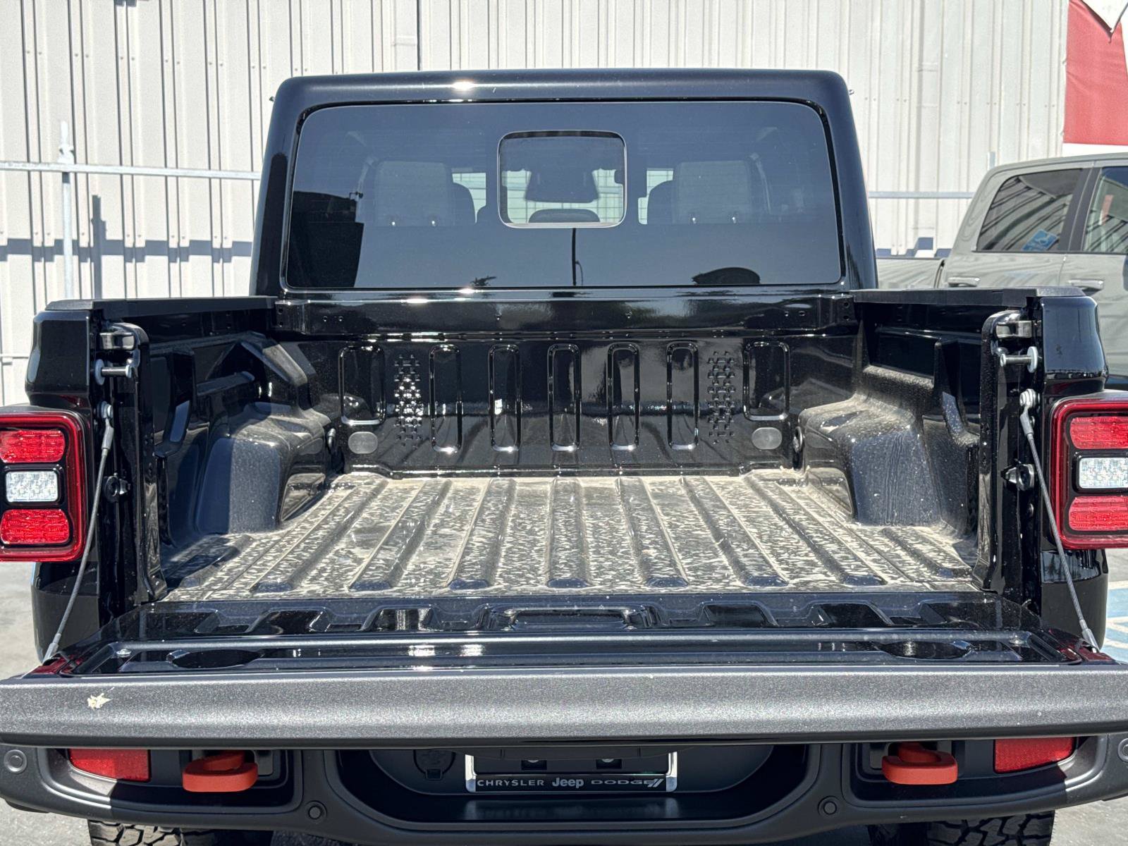 New 2026 Jeep Gladiator Mojave AWD/4WD image 31