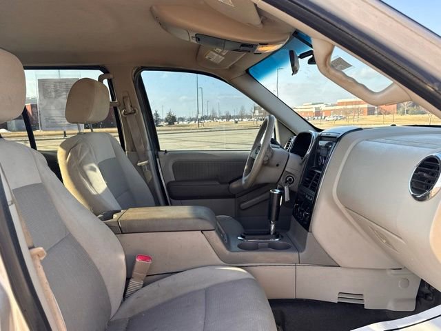 Used 2007 Ford Explorer Sport Trac XLT AWD/4WD image 22