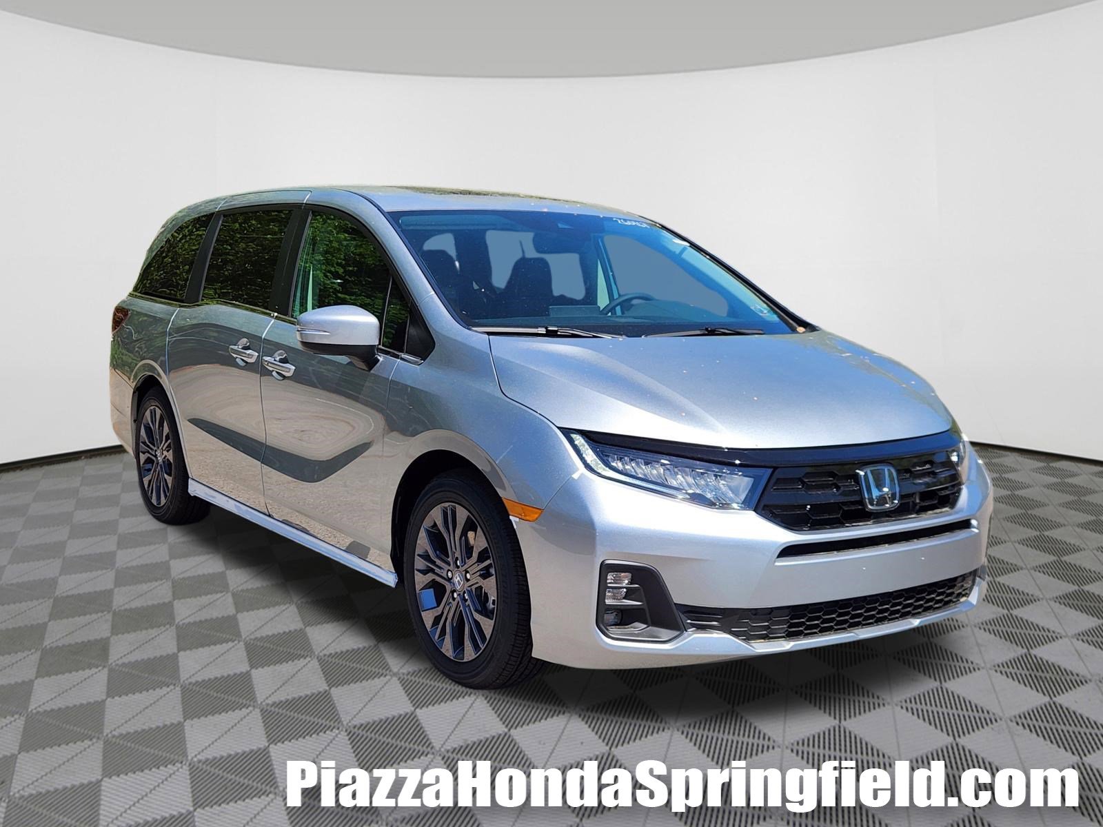 New 2026 Honda Odyssey Touring image 1