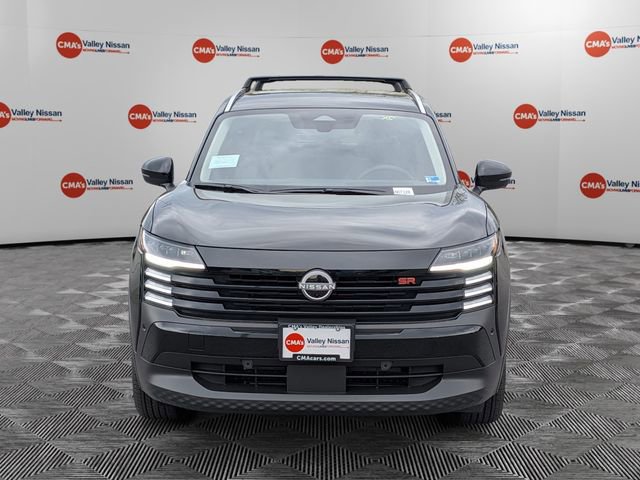 New 2026 Nissan Kicks SR w/ Cold Weather Package FWD image 2