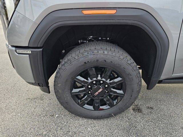New 2026 GMC Sierra 2500 AT4 w/ AT4 Premium Plus Package image 15
