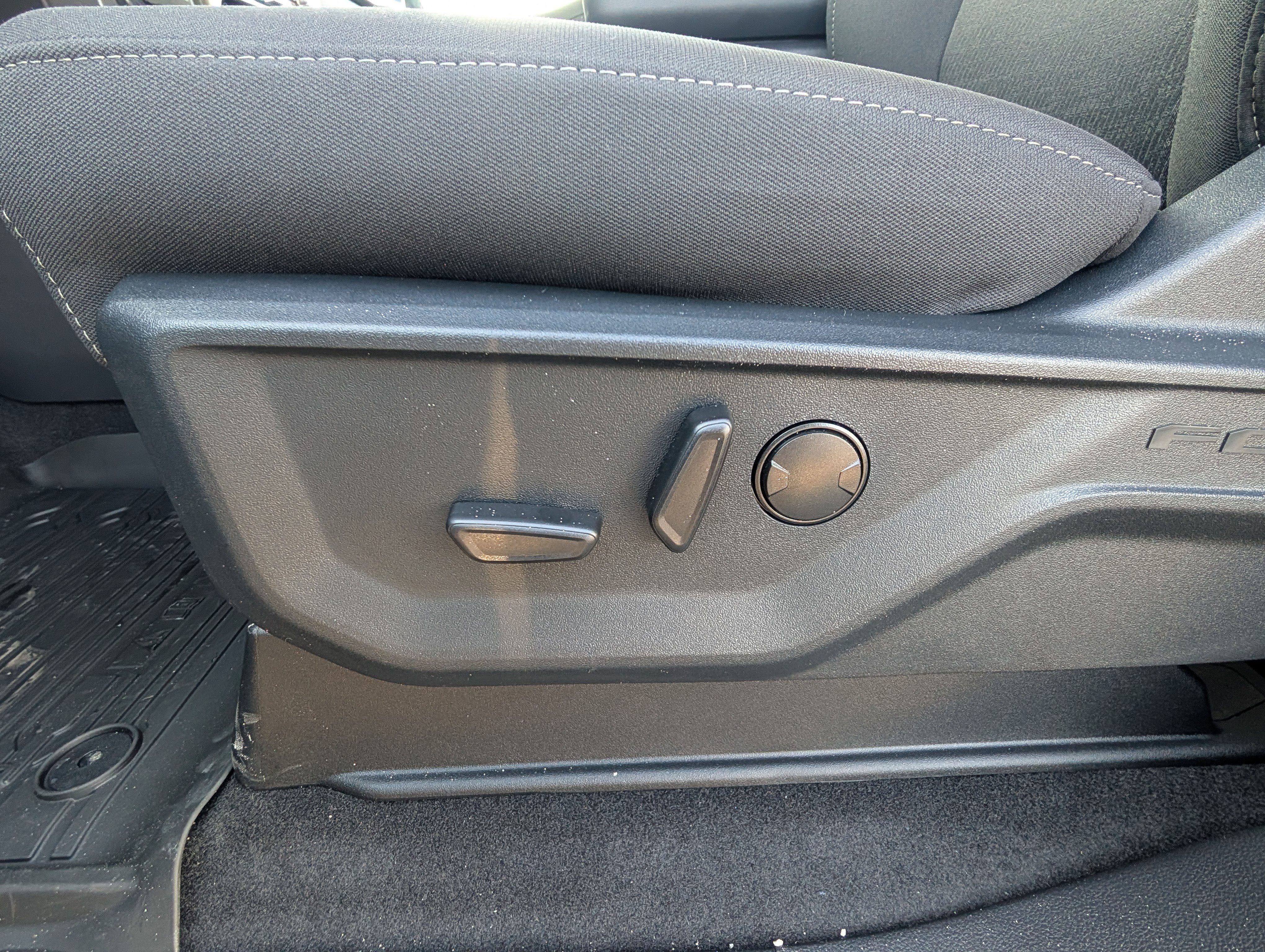 New 2026 Ford F150 XLT w/ Equipment Group 302A MID image 15