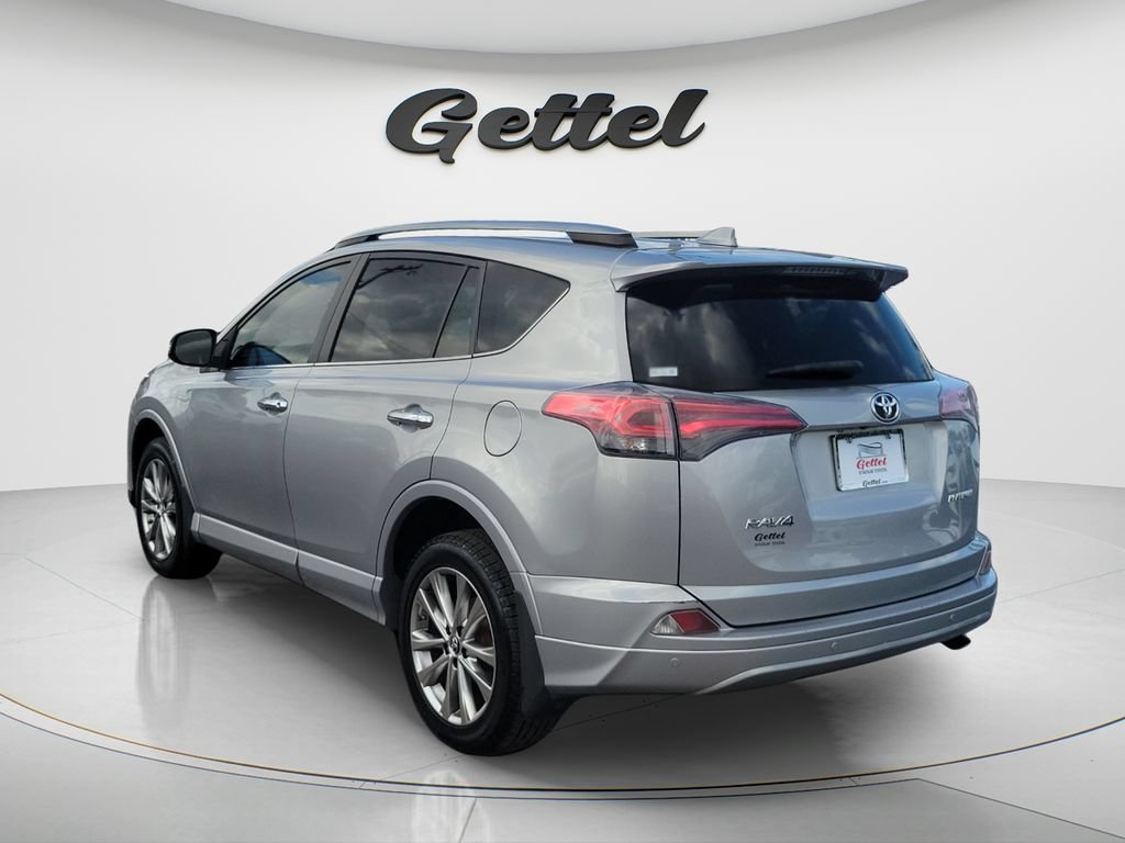 Used 2017 Toyota RAV4 Platinum FWD image 7