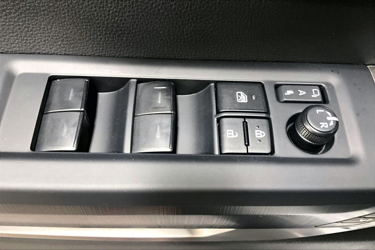 Certified 2026 Toyota Sequoia Platinum AWD/4WD image 33