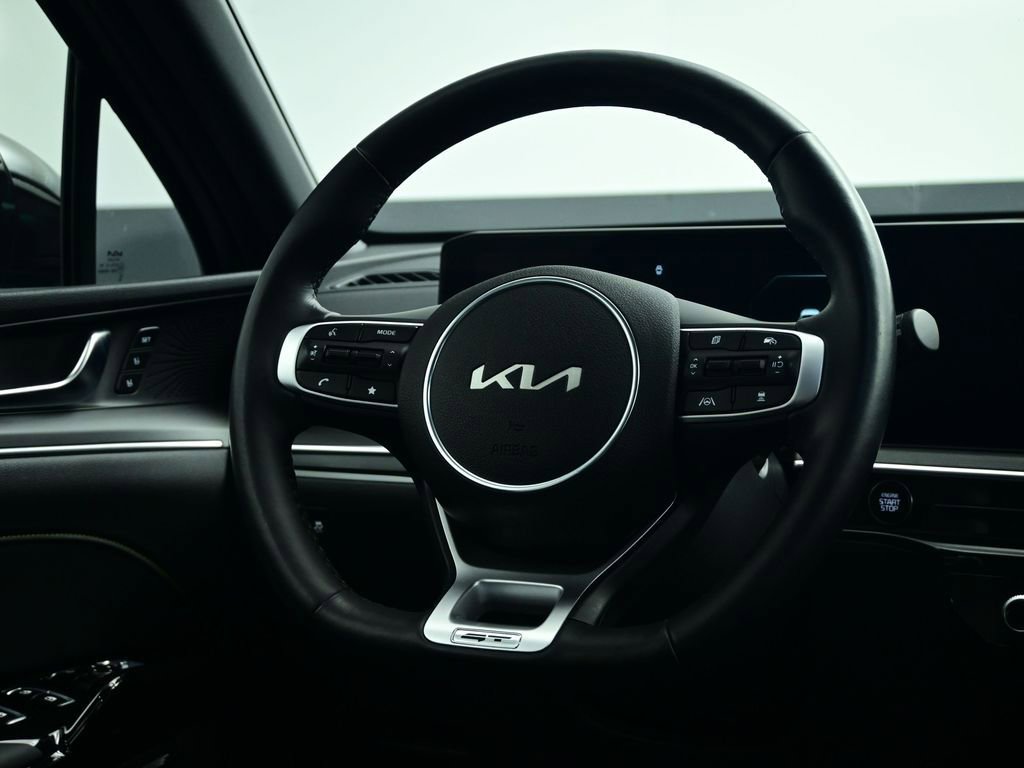 Used 2025 Kia K5 GT w/ GT1 Package image 40