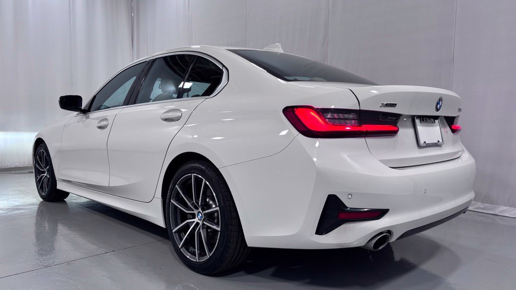 Used 2020 BMW 330i xDrive Sedan w/ Convenience Package AWD/4WD image 8