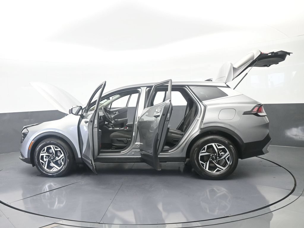 Used 2025 Kia Sportage LX FWD image 70