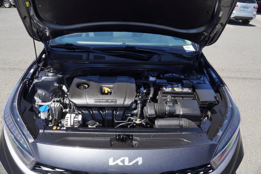 Used 2024 Kia Forte LXS w/ LXS Technology Package FWD image 16