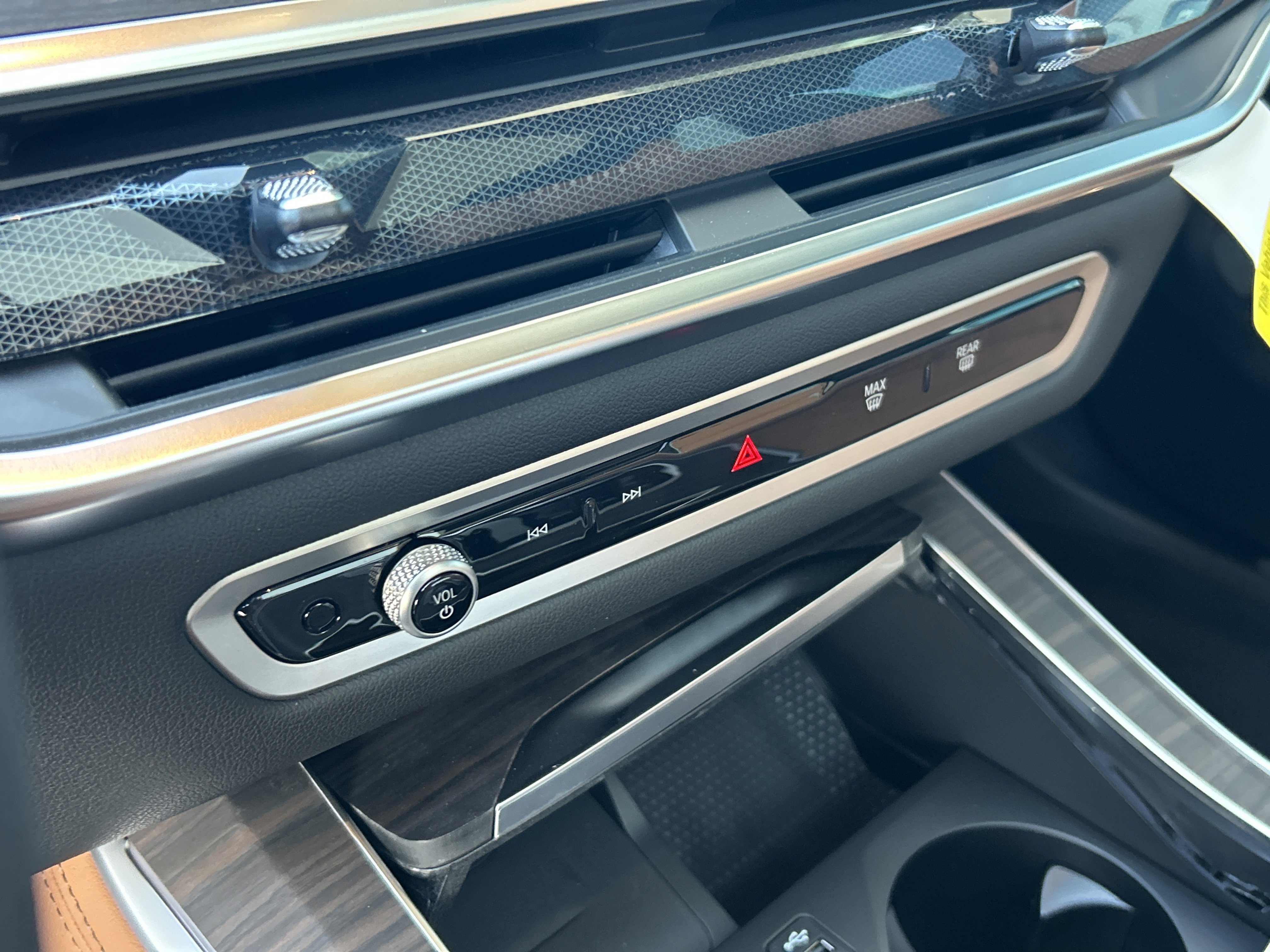 New 2026 BMW X5 xDrive40i w/ Executive Package image 21