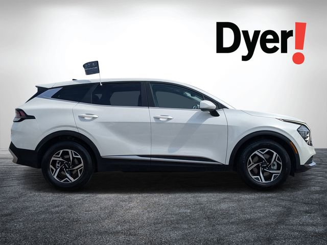 Certified 2024 Kia Sportage LX image 2