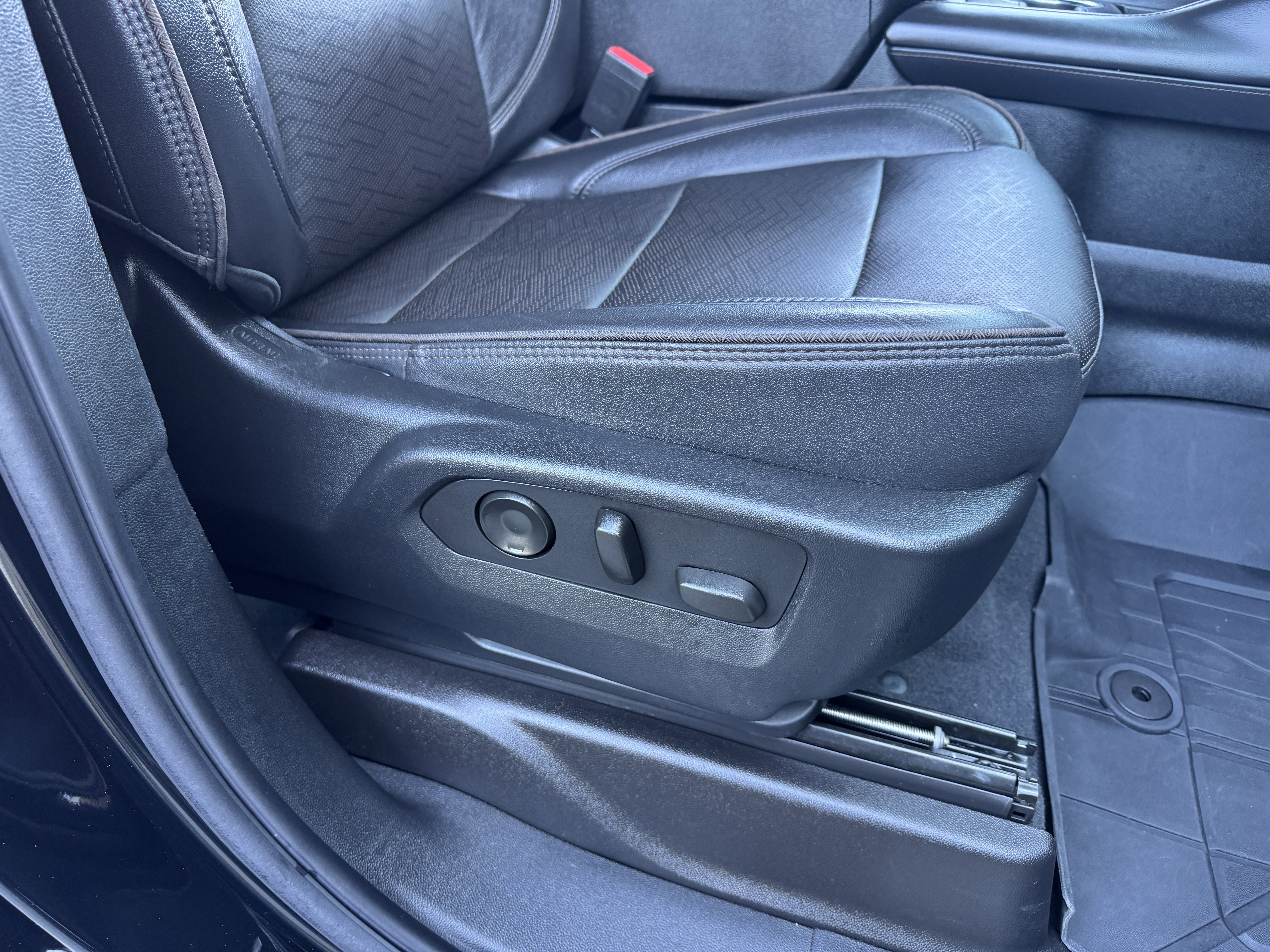 Certified 2023 Chevrolet Tahoe High Country image 23