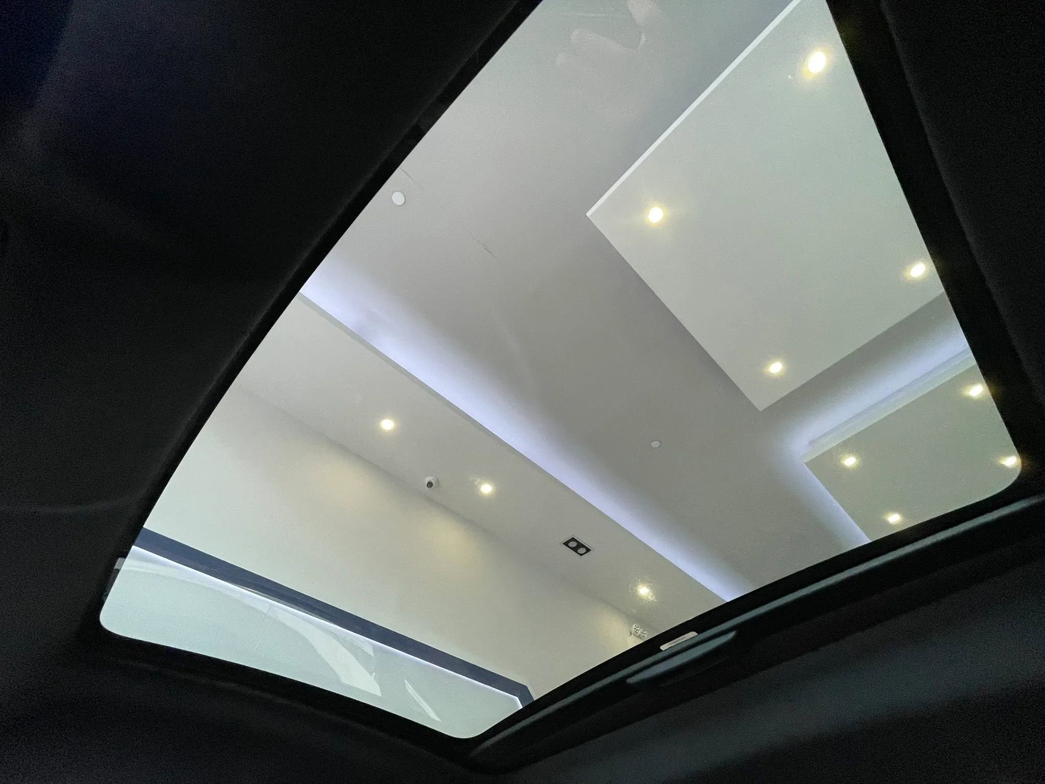 Used 2017 Jaguar F-TYPE S image 14