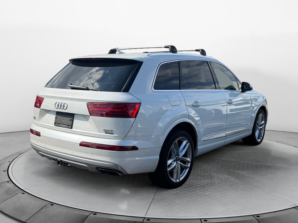 Used 2017 Audi Q7 3.0T Prestige AWD/4WD image 7