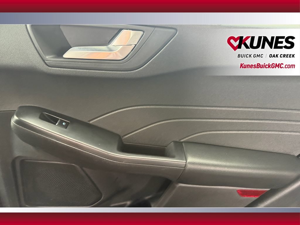 Used 2025 Ford Escape ST-Line AWD/4WD image 35