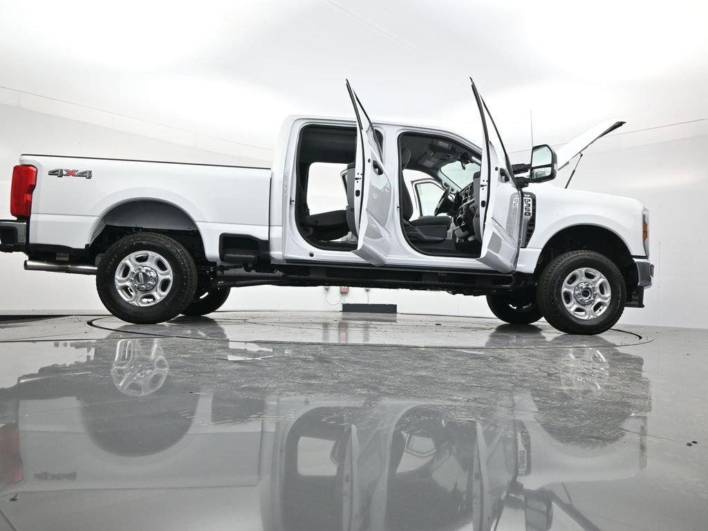 New 2026 Ford F350 XLT image 56