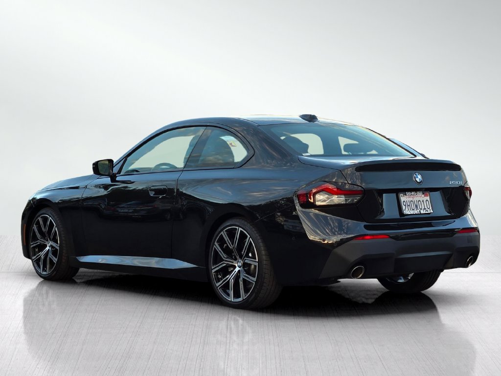 Used 2023 BMW 230i Coupe w/ Convenience Package RWD image 6