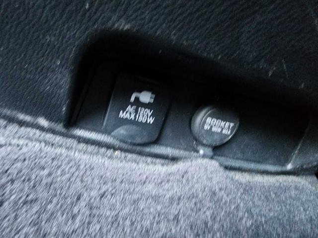 Used 2018 Nissan Armada SL w/ Premium Package image 26