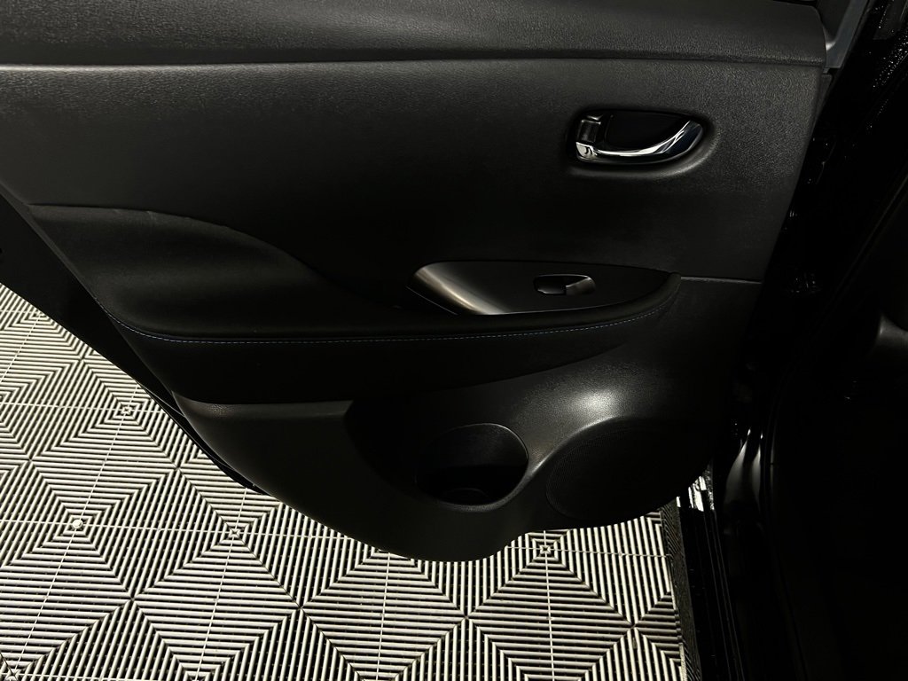 Used 2023 Nissan Leaf S image 24