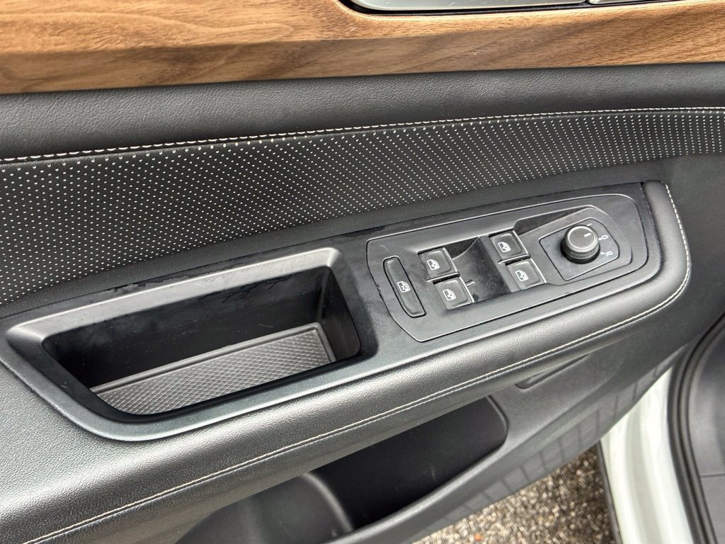 Used 2024 Volkswagen Atlas SE AWD/4WD image 39