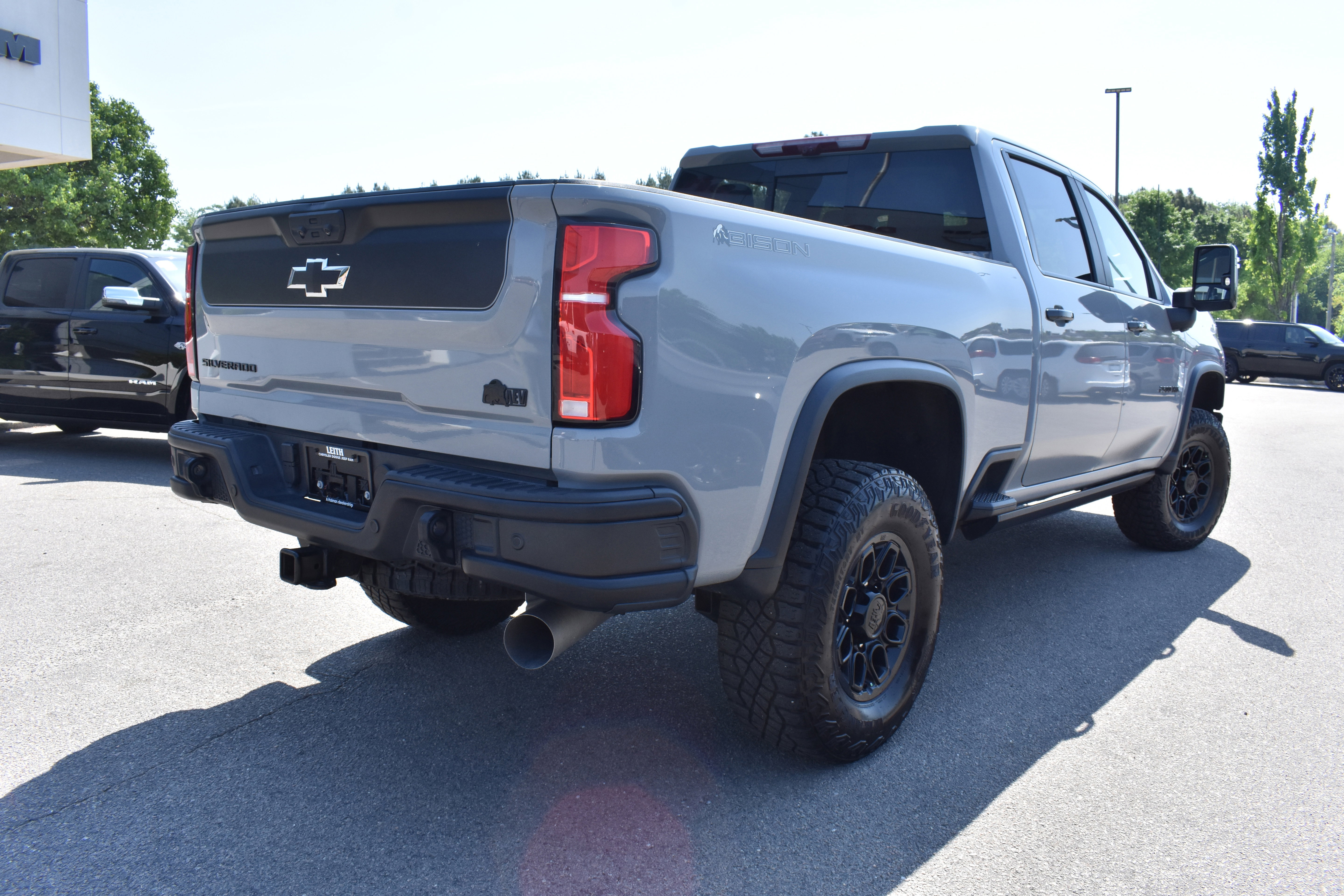 Used 2024 Chevrolet Silverado 2500 ZR2 w/ ZR2 Bison Edition AWD/4WD image 9