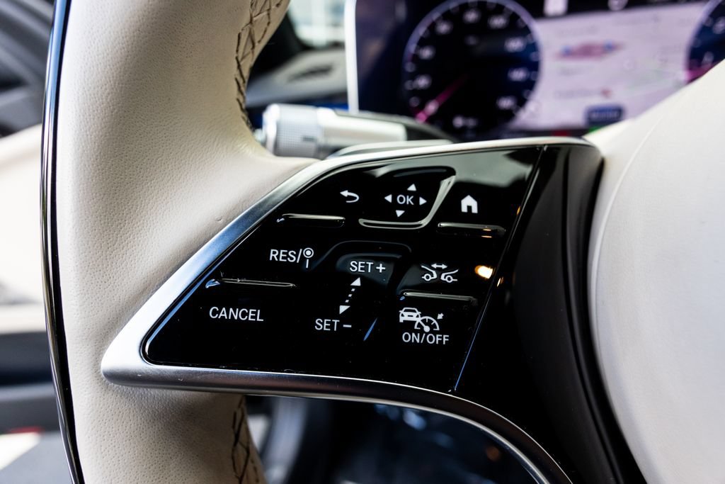 Used 2021 Mercedes-Benz S 580 4MATIC Sedan w/ AMG Line image 28