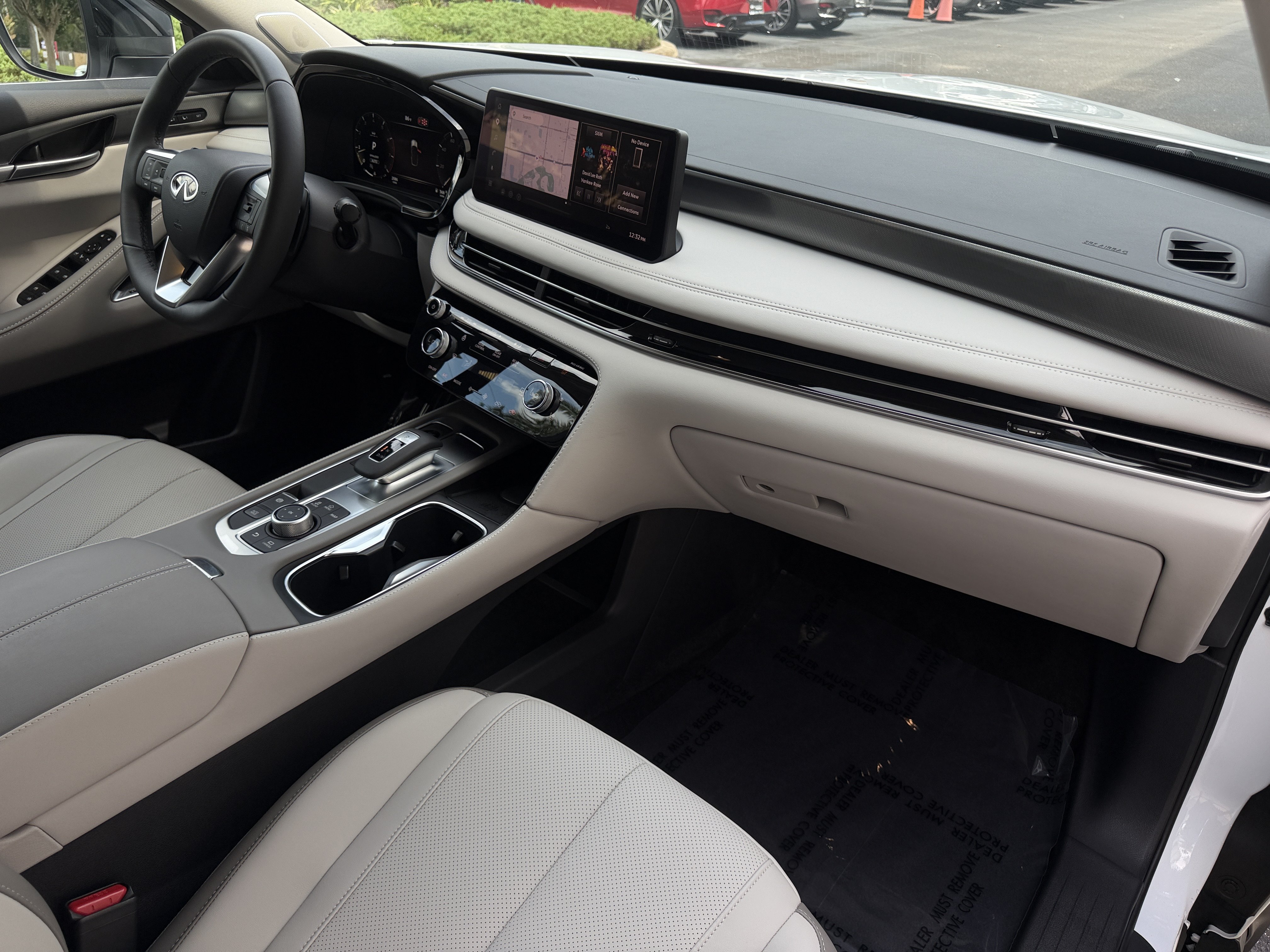 Certified 2027 INFINITI QX60 Luxe w/ Cargo Package AWD/4WD image 13