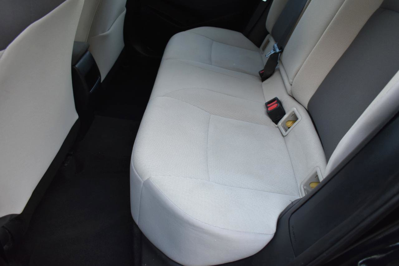 Used 2021 Toyota Corolla LE image 26