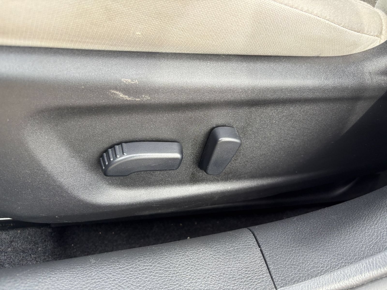 Used 2025 Nissan Altima 2.5 SV FWD image 22