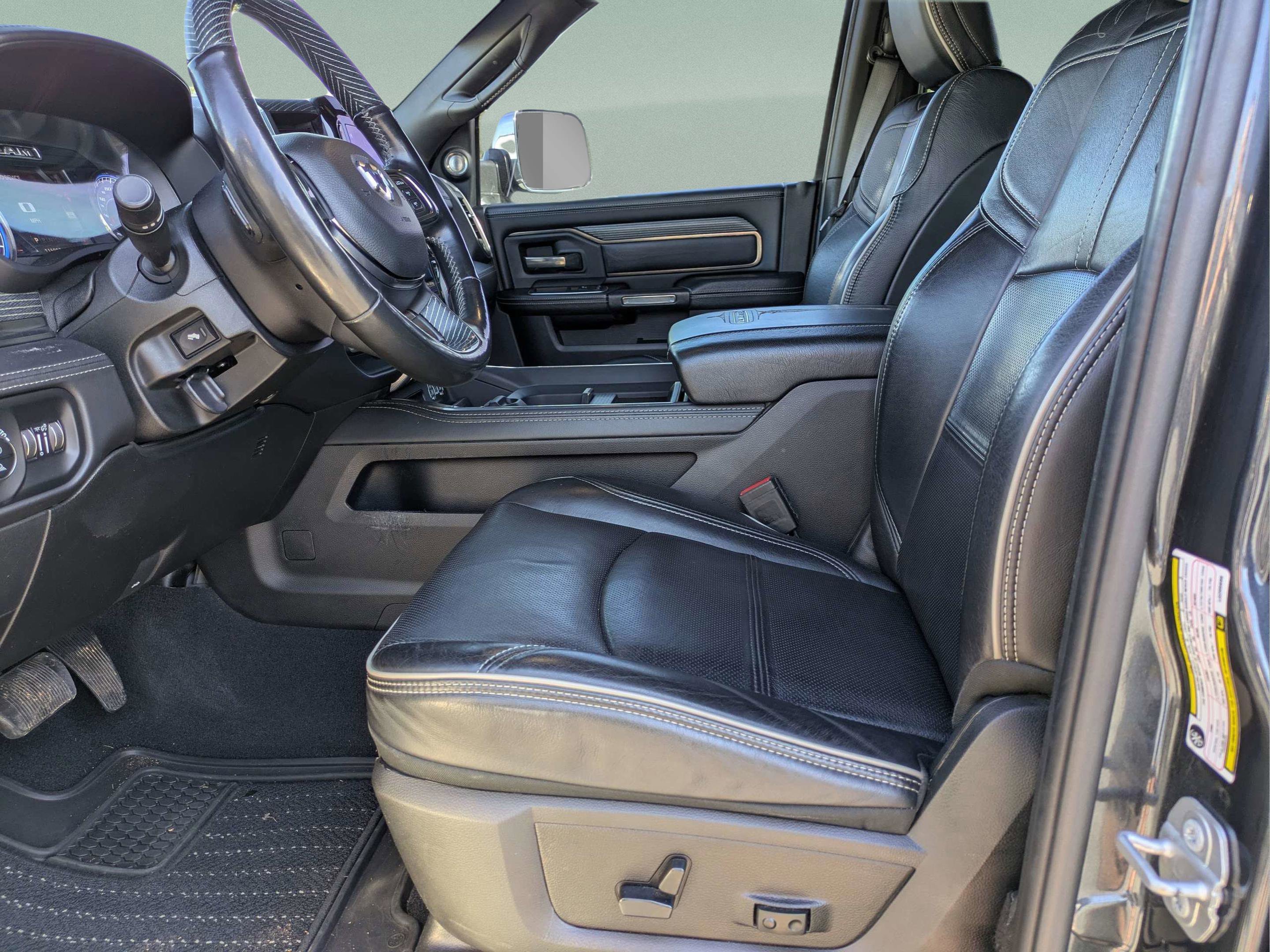 Used 2020 RAM 2500 Limited AWD/4WD image 17