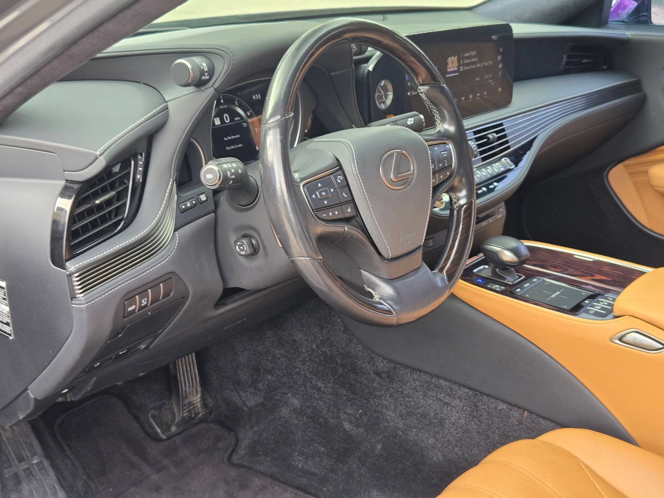 Used 2022 Lexus LS 500 AWD w/ Interior Upgrade Package image 12
