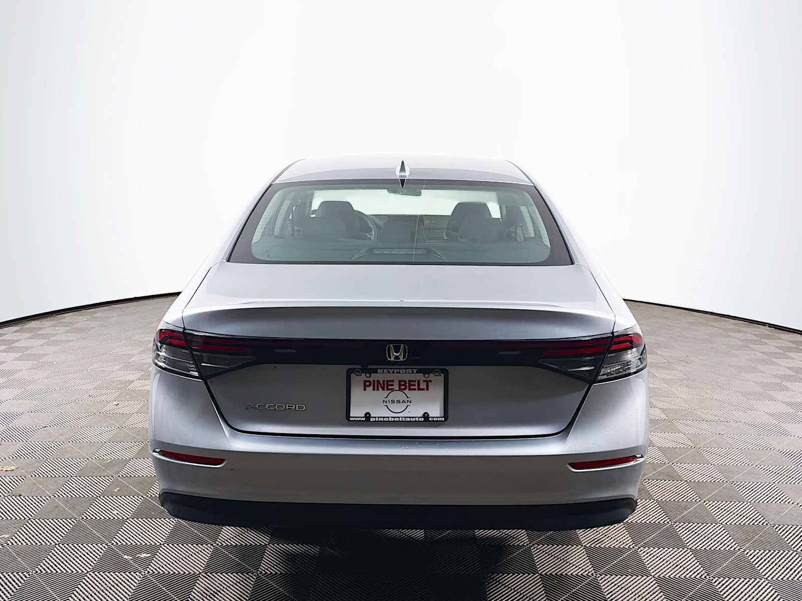 Used 2023 Honda Accord EX image 5