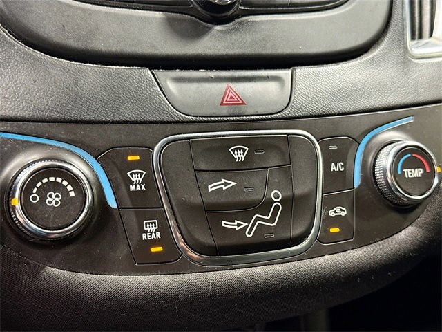 Used 2017 Chevrolet Malibu LT image 14