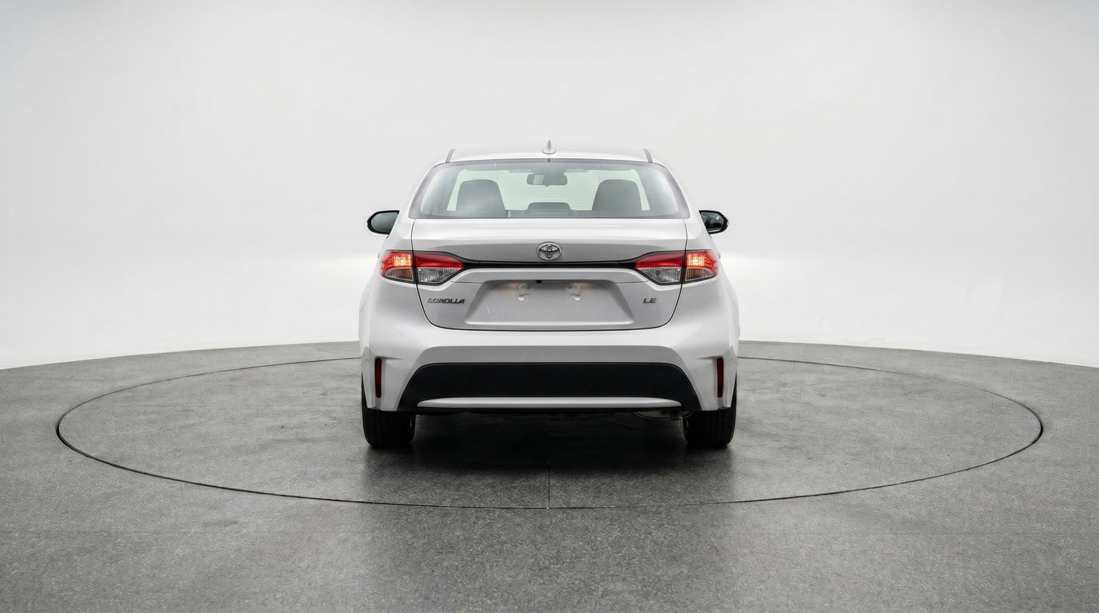 Used 2025 Toyota Corolla LE FWD image 7