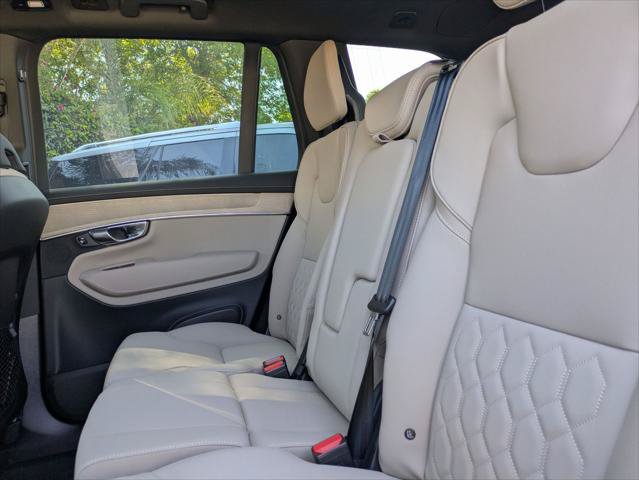 New 2026 Volvo XC90 T8 Plus w/ Protection Package Premier AWD/4WD image 12