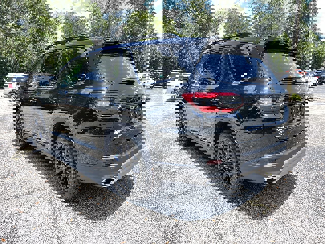 New 2025 Honda Pilot Touring image 4
