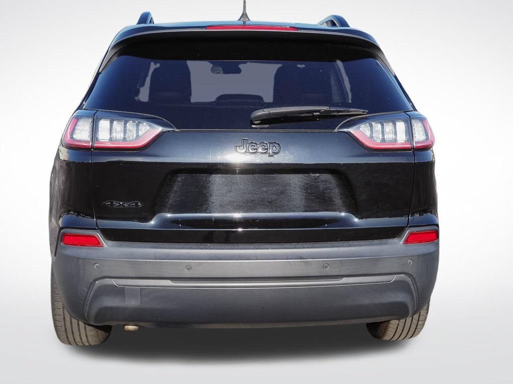 Used 2019 Jeep Cherokee Latitude Plus AWD/4WD image 5