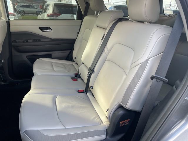 Certified 2023 Nissan Pathfinder SL image 14