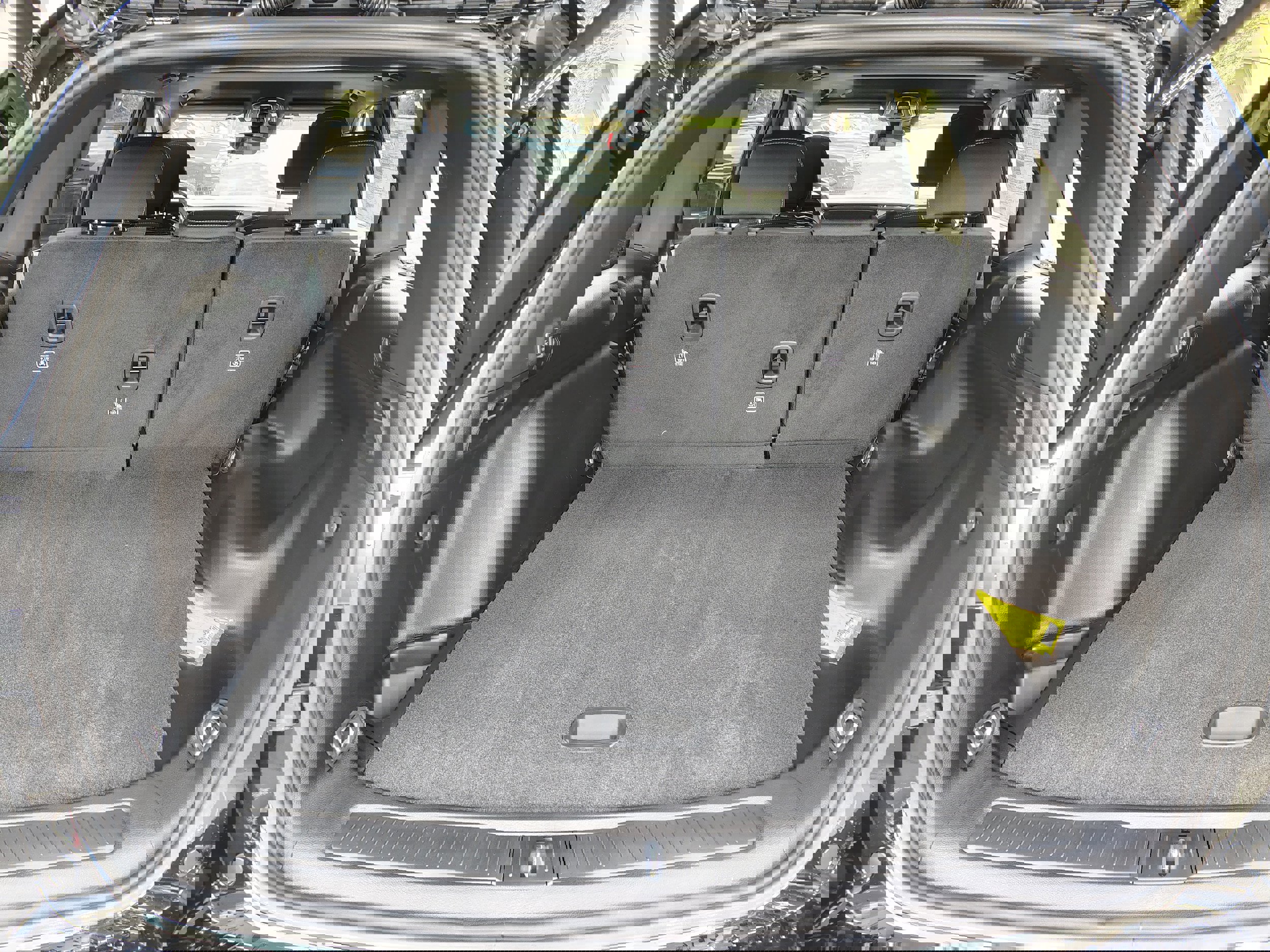 New 2025 Jeep Grand Cherokee Laredo X w/ Luxury Tech Group I image 11