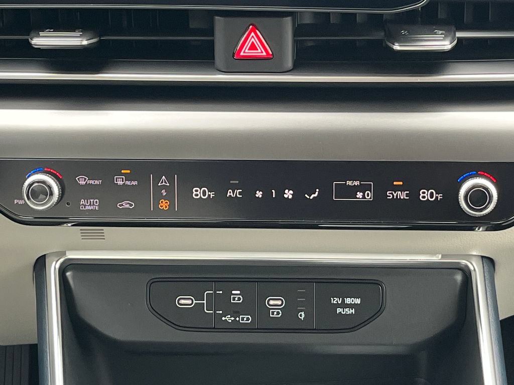 New 2026 Kia Carnival SX w/ SX Dark Edition Package FWD image 34