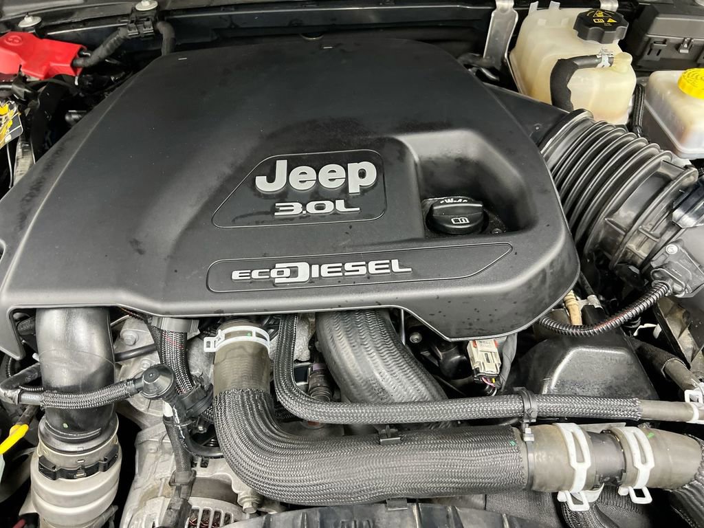 Used 2022 Jeep Wrangler Unlimited Rubicon w/ LED Lighting Group AWD/4WD image 20