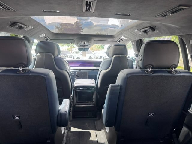 Certified 2025 Cadillac Escalade IQ Luxury 2 w/ LPO, Premium Carpet Package AWD/4WD image 13