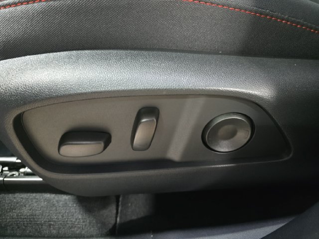 New 2026 Chevrolet Equinox RS w/ Convenience Package III FWD image 32