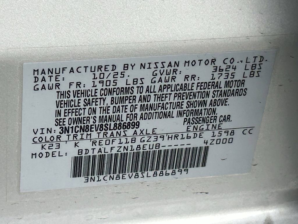 Used 2025 Nissan Versa SV w/ Trunk Package image 29